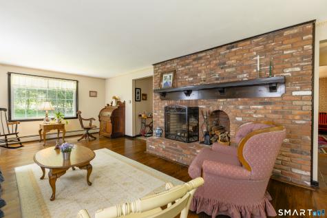 1472 Hartford Turnpike North Haven CT 06473
