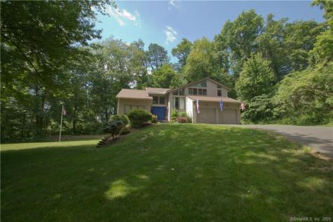 16 Talcott Range Drive East Granby CT 06026