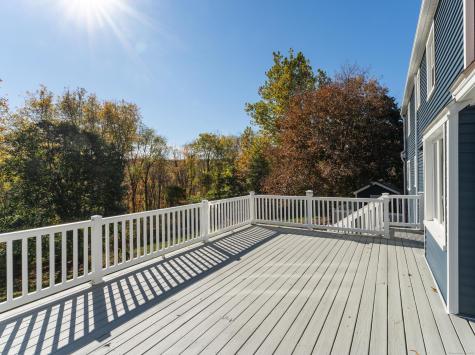 84 Oxbow Lane North Branford CT 06472