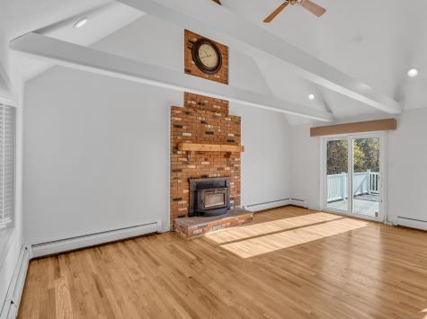 84 Oxbow Lane North Branford CT 06472