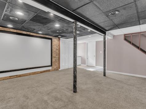 84 Oxbow Lane North Branford CT 06472