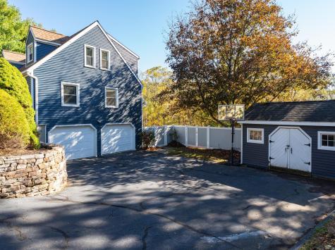 84 Oxbow Lane North Branford CT 06472