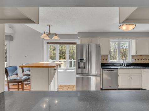 84 Oxbow Lane North Branford CT 06472