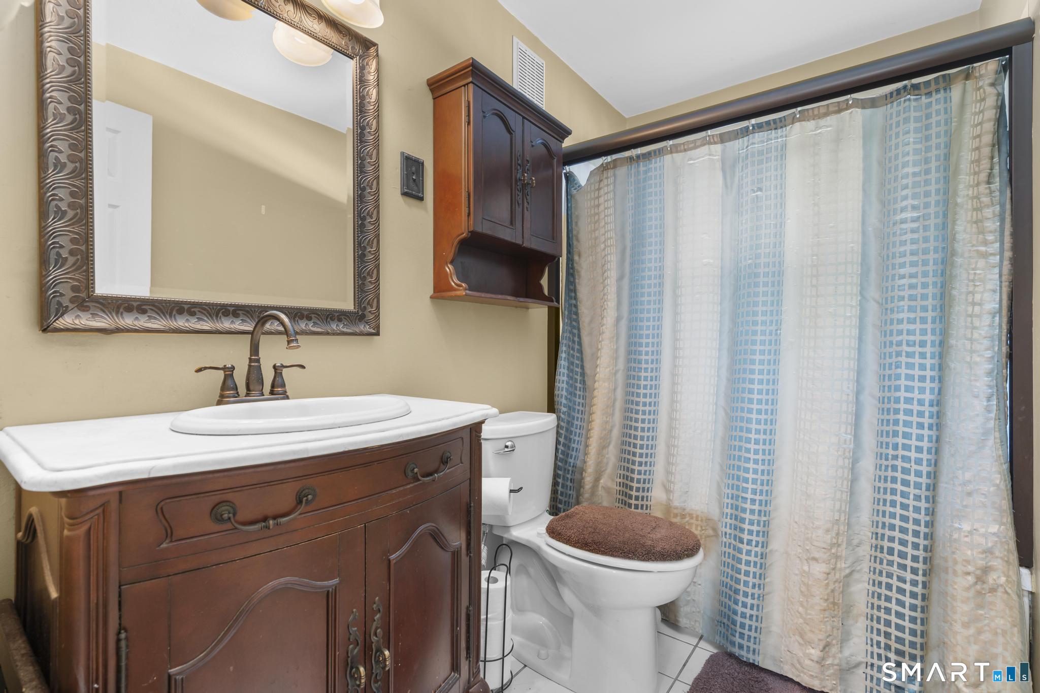 63 Bates Street Hartford CT 06114