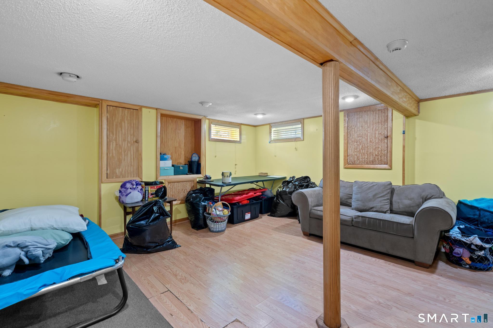 63 Bates Street Hartford CT 06114