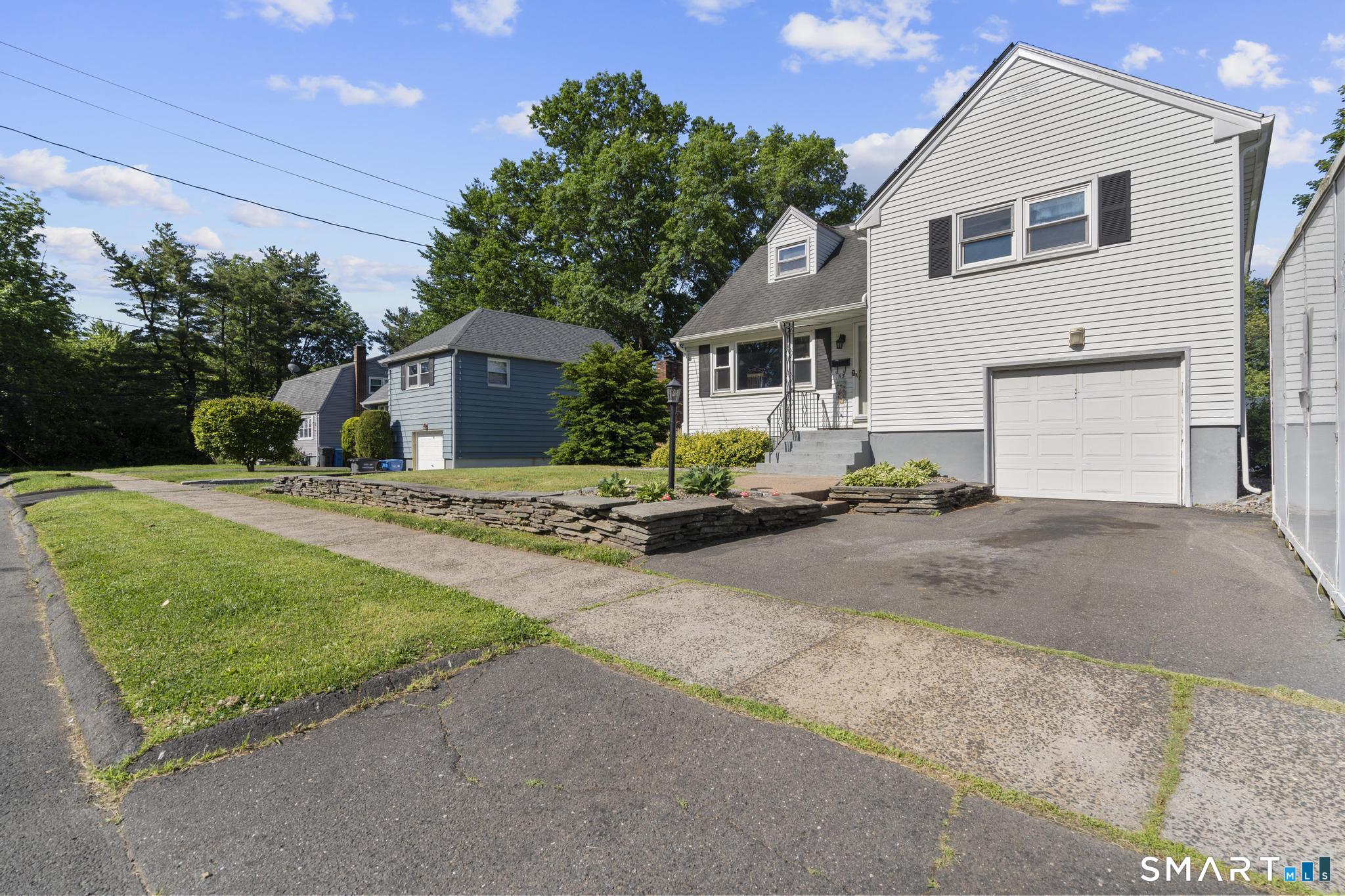 63 Bates Street Hartford CT 06114