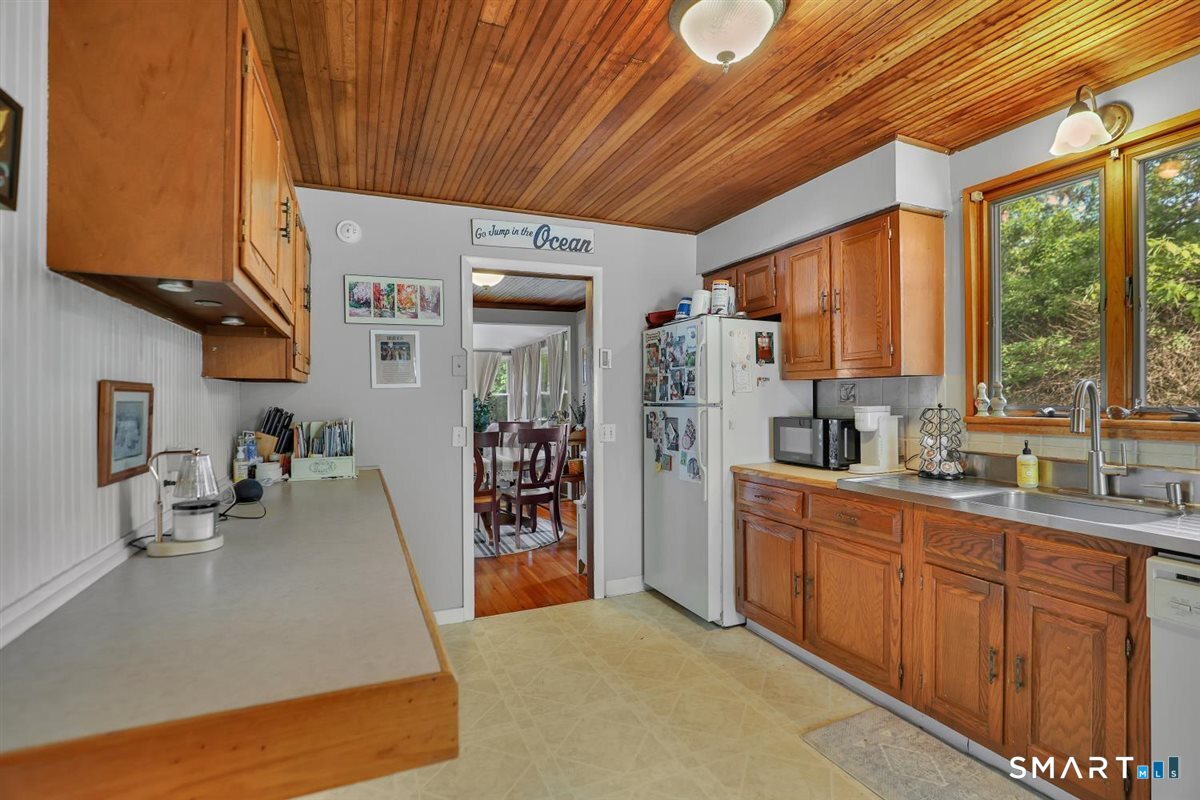 51 Highland Avenue Guilford CT 06437