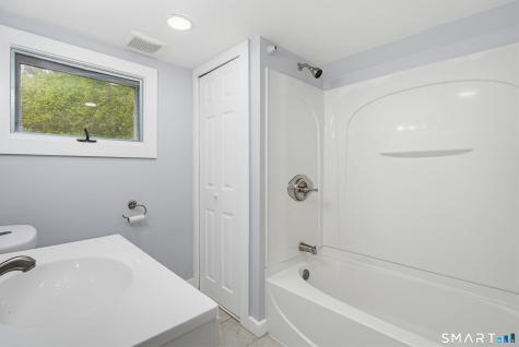 23 James Avenue Waterford CT 06375