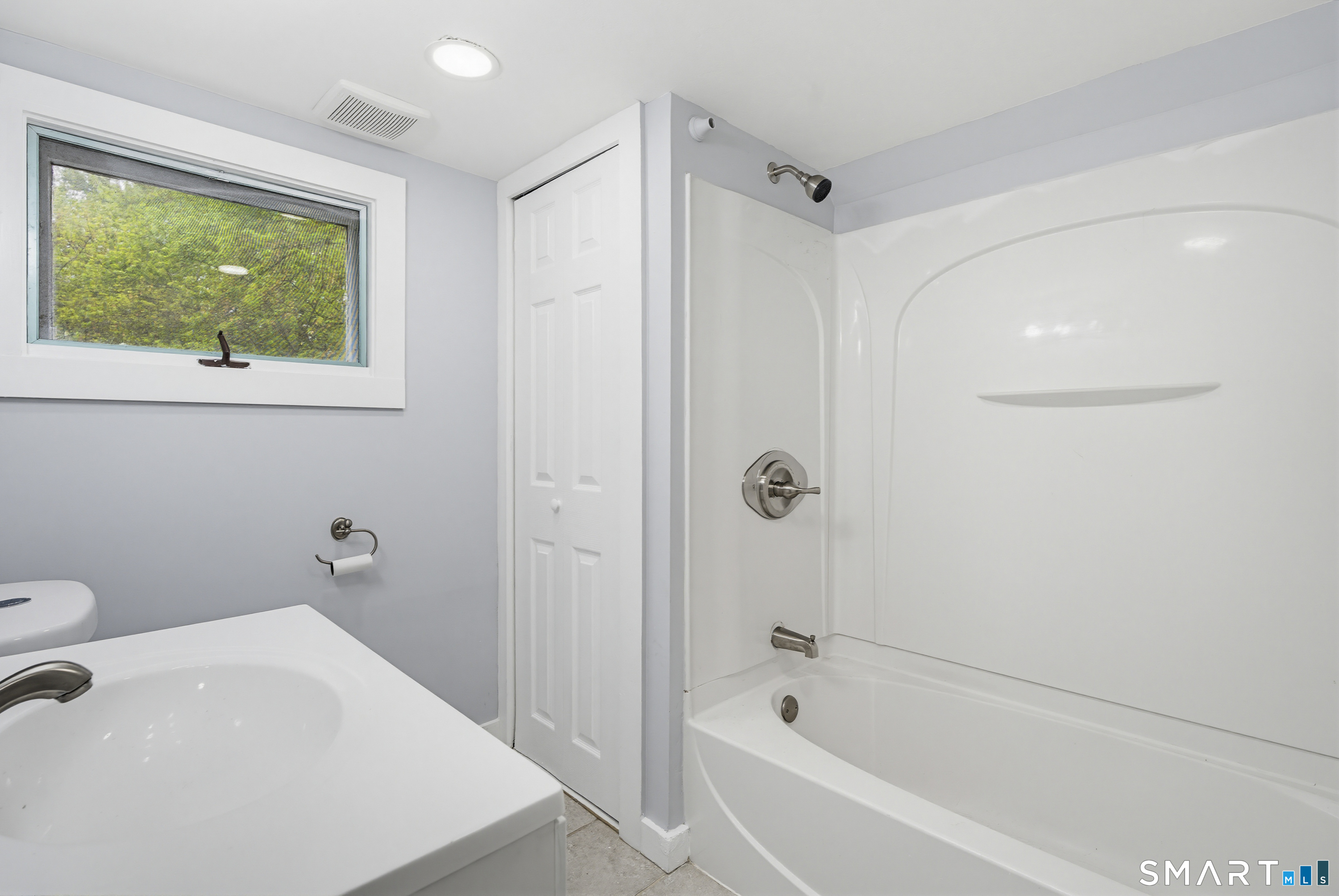 23 James Avenue Waterford CT 06375
