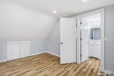 23 James Avenue Waterford CT 06375
