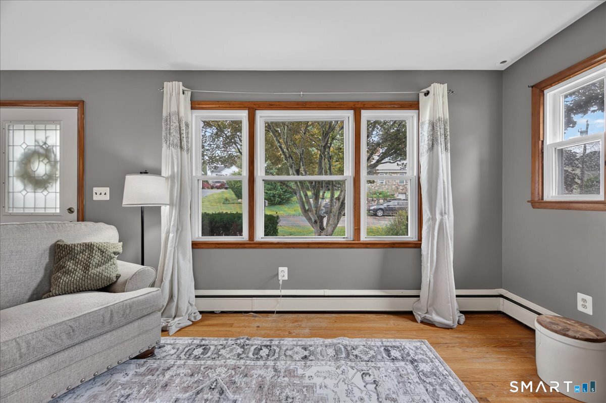 37 Vivian Street Waterford CT 06385