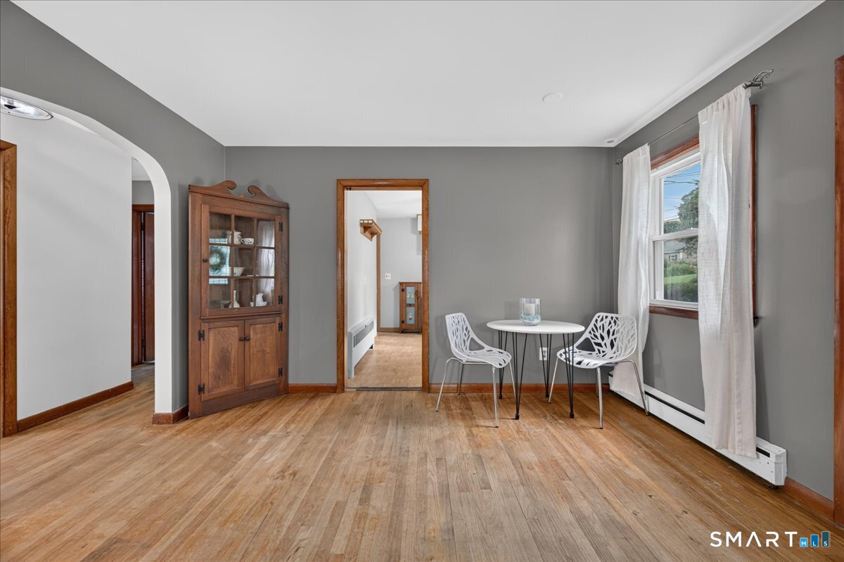 37 Vivian Street Waterford CT 06385