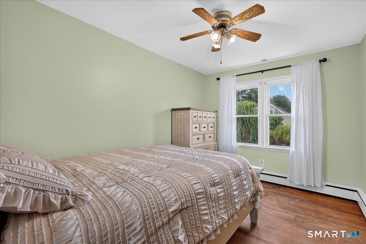 37 Vivian Street Waterford CT 06385