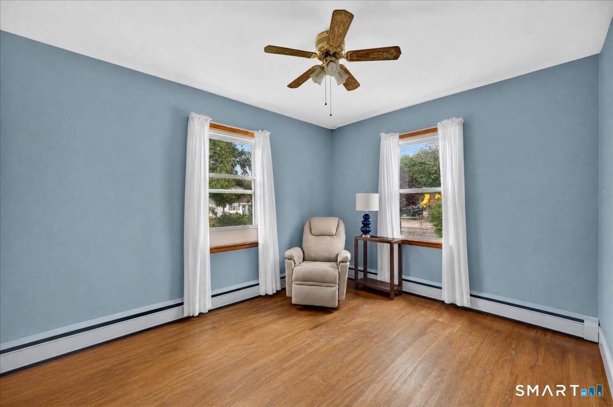 37 Vivian Street Waterford CT 06385