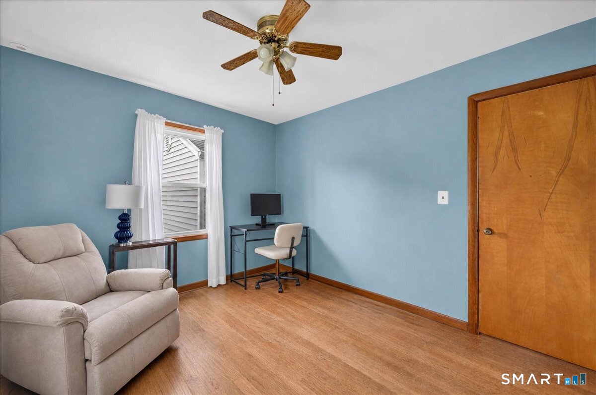 37 Vivian Street Waterford CT 06385