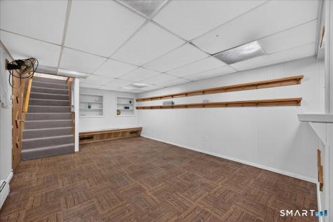 37 Vivian Street Waterford CT 06385