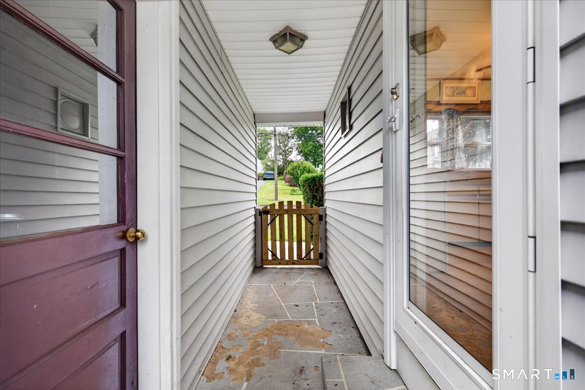 37 Vivian Street Waterford CT 06385