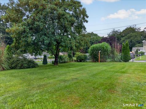 37 Vivian Street Waterford CT 06385