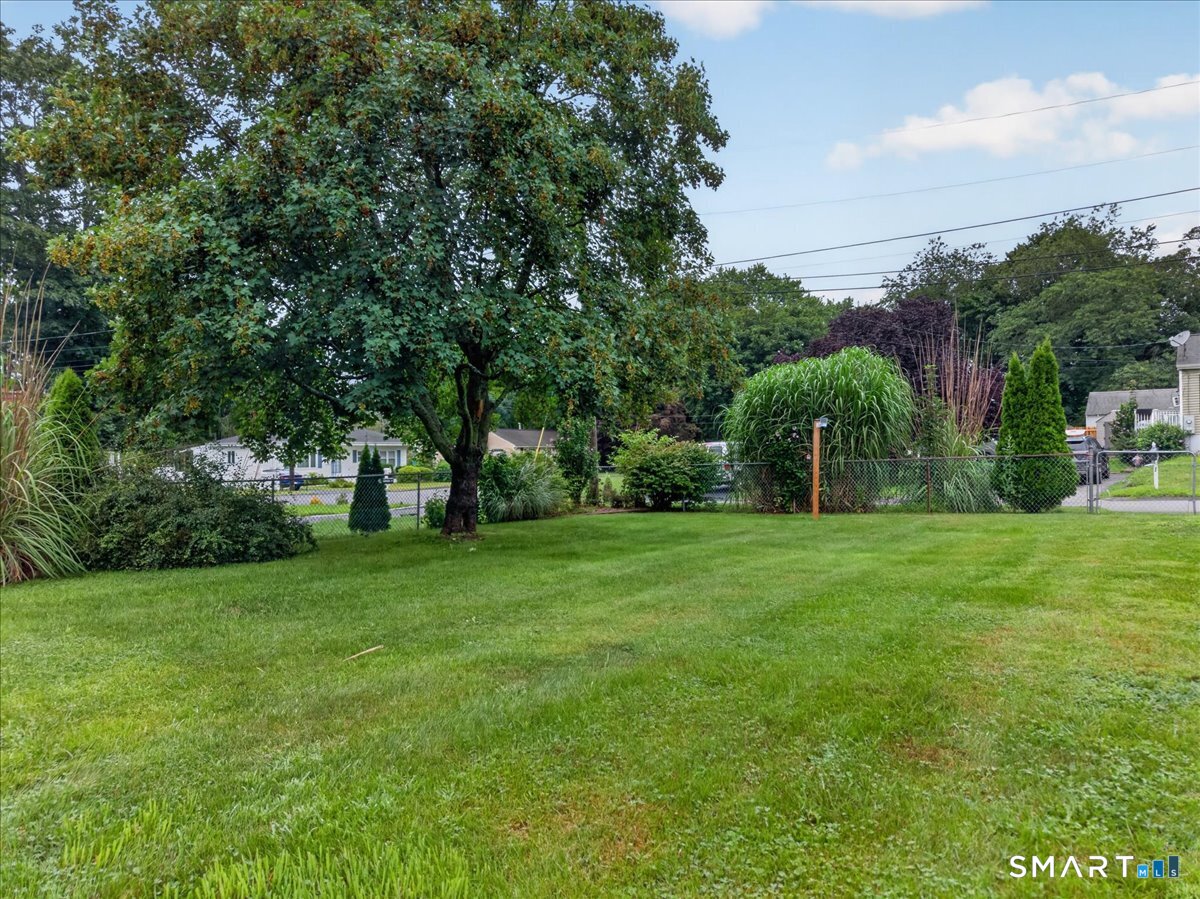 37 Vivian Street Waterford CT 06385
