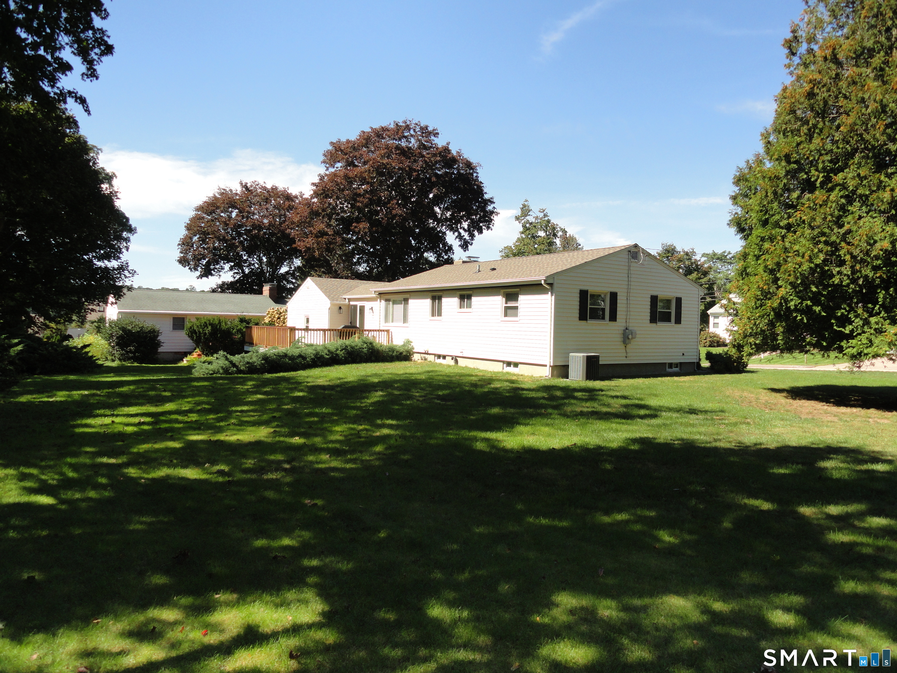 24 Rossie Street Stonington CT 06355