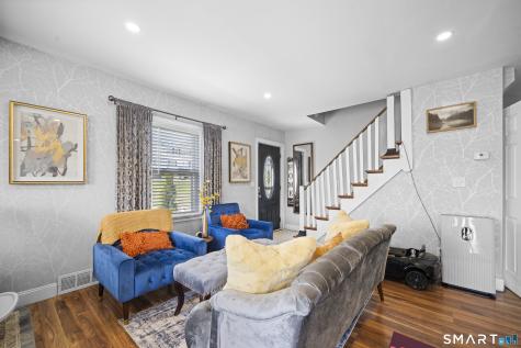 21 Highland Avenue East Haven CT 06512