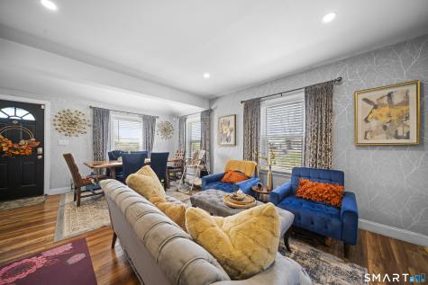 21 Highland Avenue East Haven CT 06512