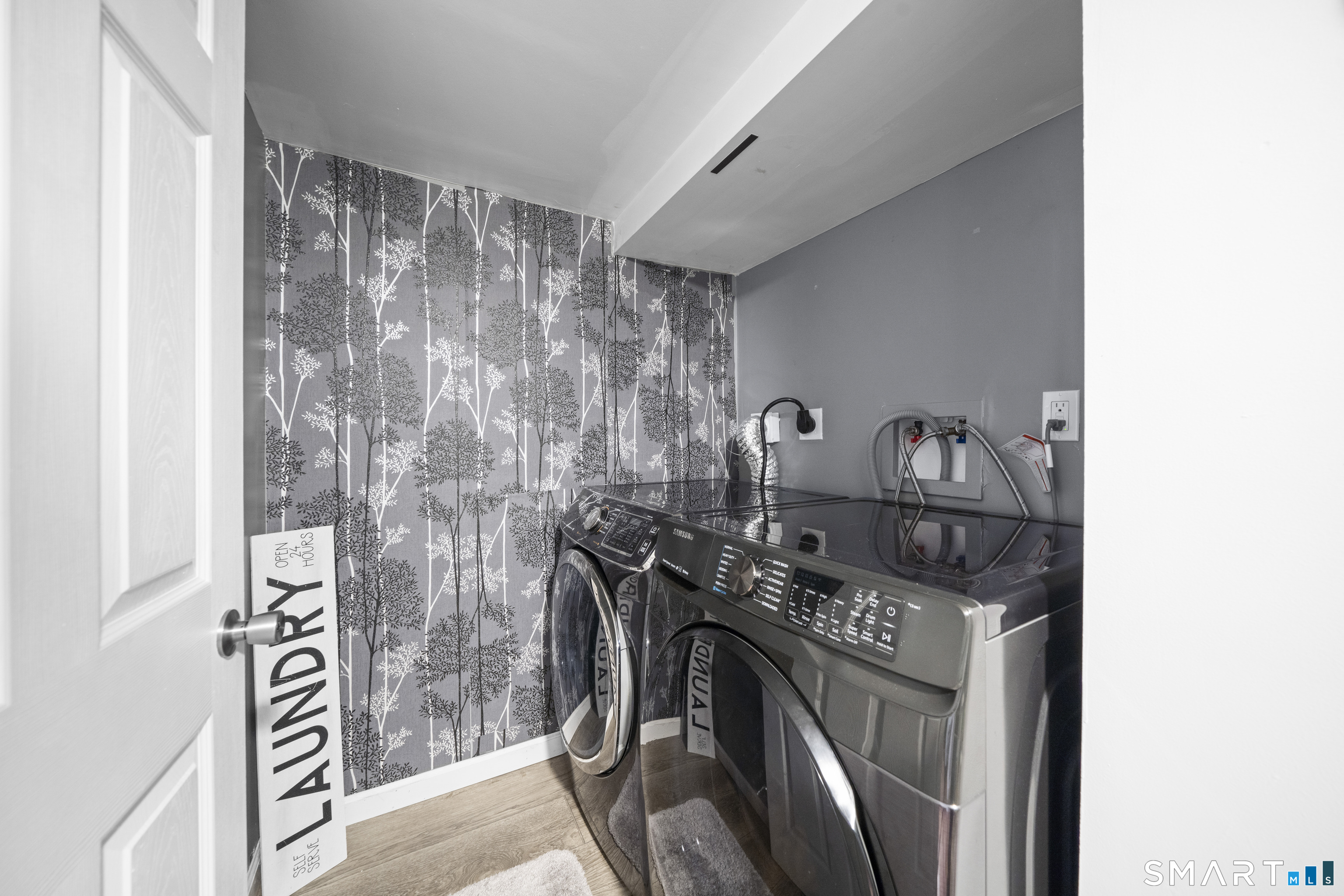 21 Highland Avenue East Haven CT 06512
