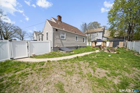 21 Highland Avenue East Haven CT 06512
