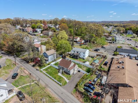 21 Highland Avenue East Haven CT 06512