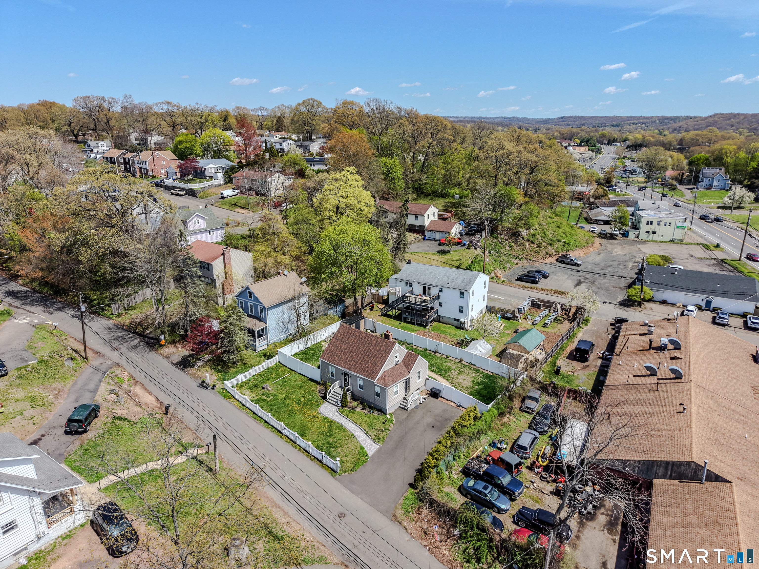 21 Highland Avenue East Haven CT 06512