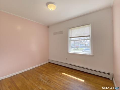 18 Reservoir Road Newington CT 06111