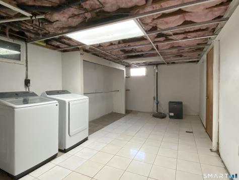 18 Reservoir Road Newington CT 06111