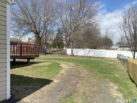 18 Reservoir Road Newington CT 06111