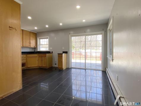 18 Reservoir Road Newington CT 06111