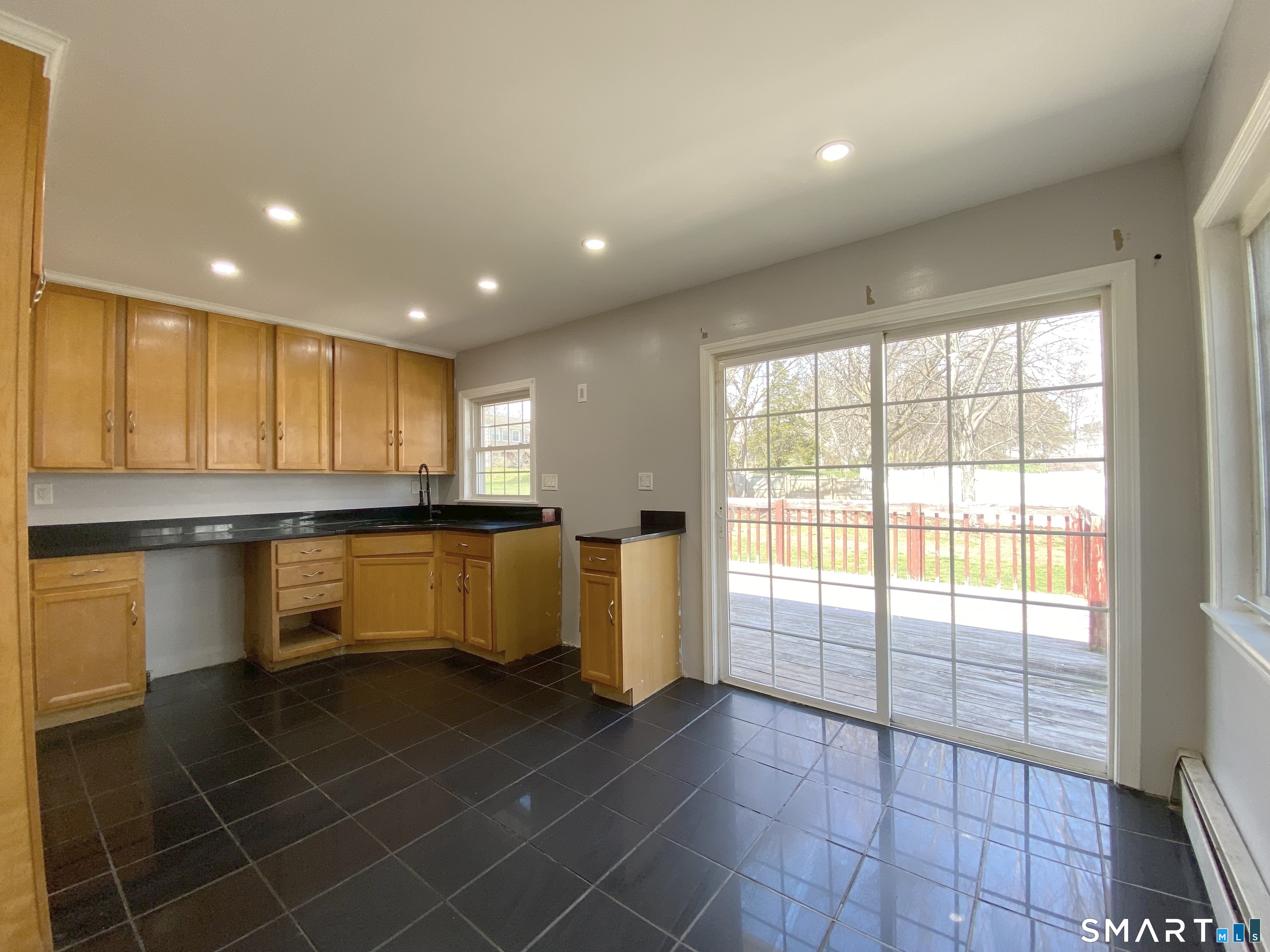 18 Reservoir Road Newington CT 06111