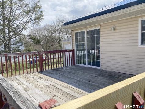 18 Reservoir Road Newington CT 06111