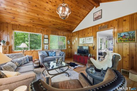 34 Carol Street Danbury CT 06810