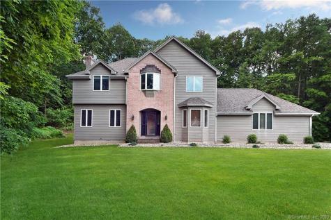 84 Pine Meadow Drive Bristol CT 06010