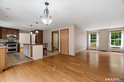 19 Rosemarie Lane Bozrah CT 06334