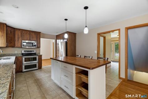 19 Rosemarie Lane Bozrah CT 06334
