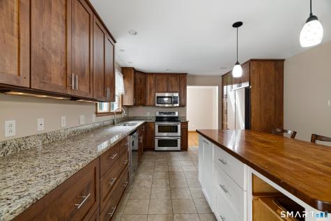 19 Rosemarie Lane Bozrah CT 06334