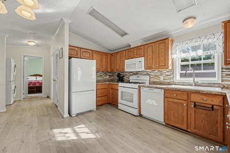 11 Bridlepath Trail Killingworth CT 06419