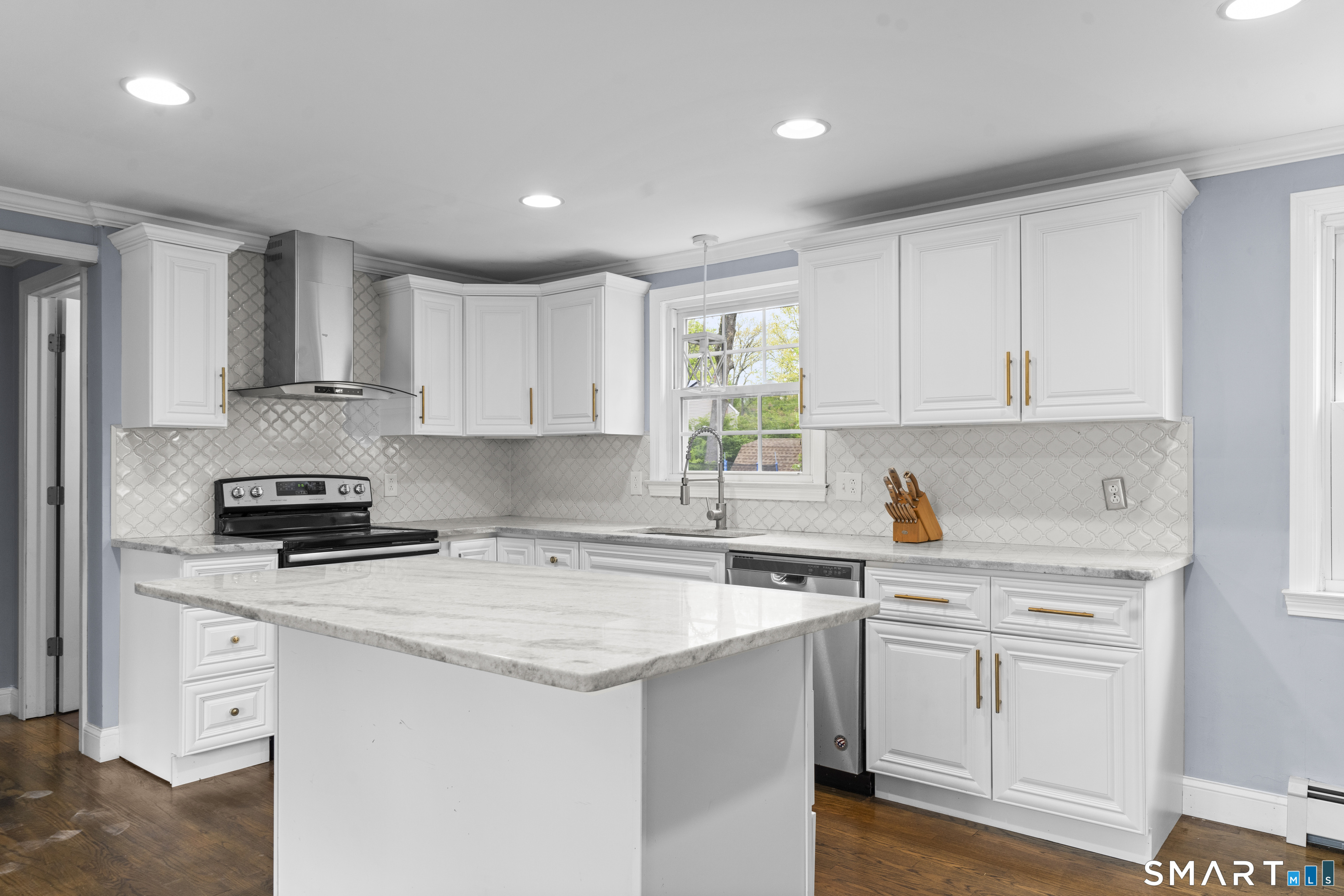 25 Putnam Drive Enfield CT 06082