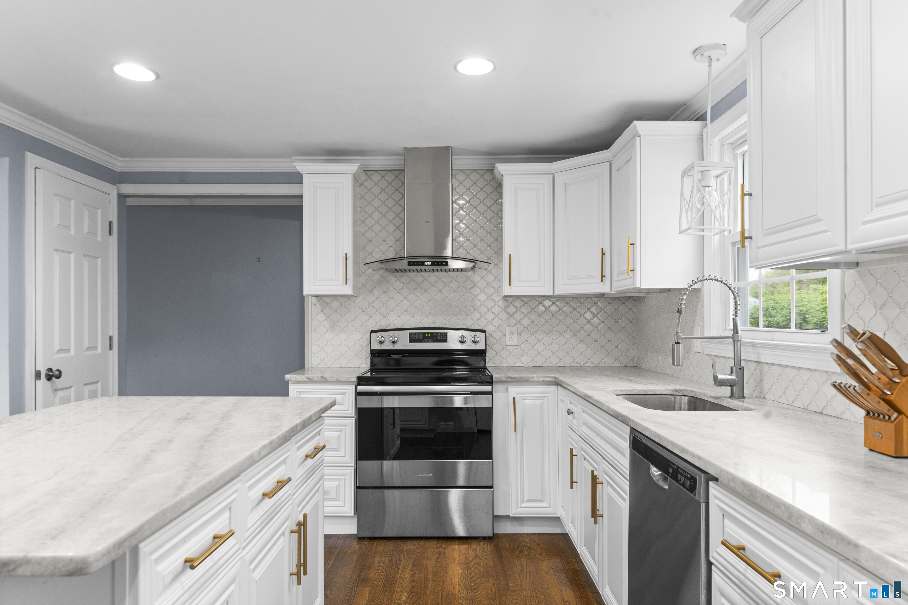 25 Putnam Drive Enfield CT 06082