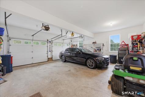 23 Pepperbush Drive Hebron CT 06231