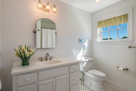 6 Osprey Commons Clinton CT 06413