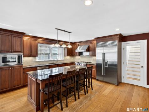 64 Watertown Road Middlebury CT 06762