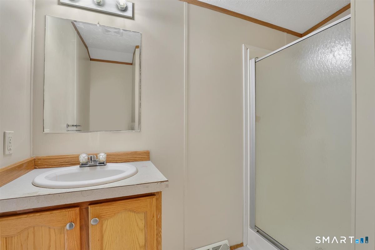325 Kelly Road Vernon CT 06066