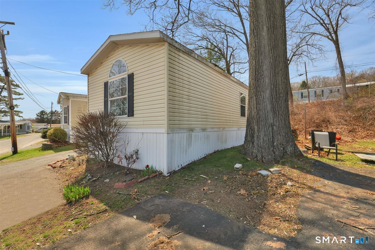 325 Kelly Road Vernon CT 06066