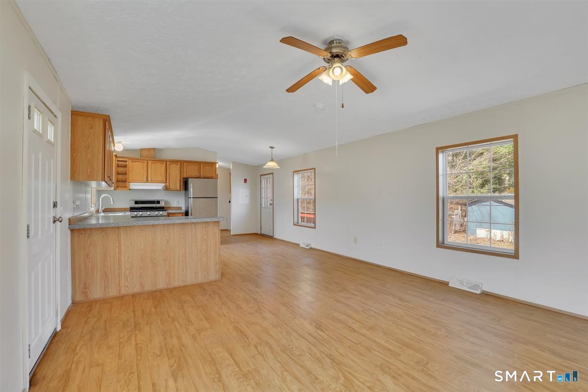 325 Kelly Road Vernon CT 06066